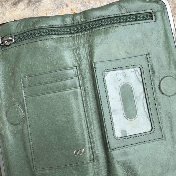 Hobo Wallet - Picture 3 of 8